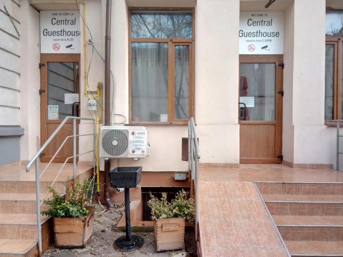 Central Guesthouse (Adults Only) Bucureşti Ngoại thất bức ảnh